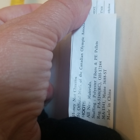 Vintage General Mills Honey Nut Bee Olympic Roots Canada Plush - Picture 7 of 9